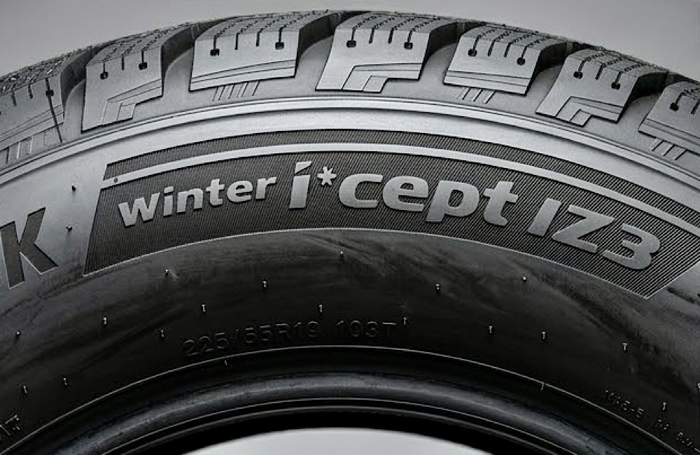ハンコックのスタッドレスタイヤ Winter i*cept iZ3（W636）のトレッドパターン